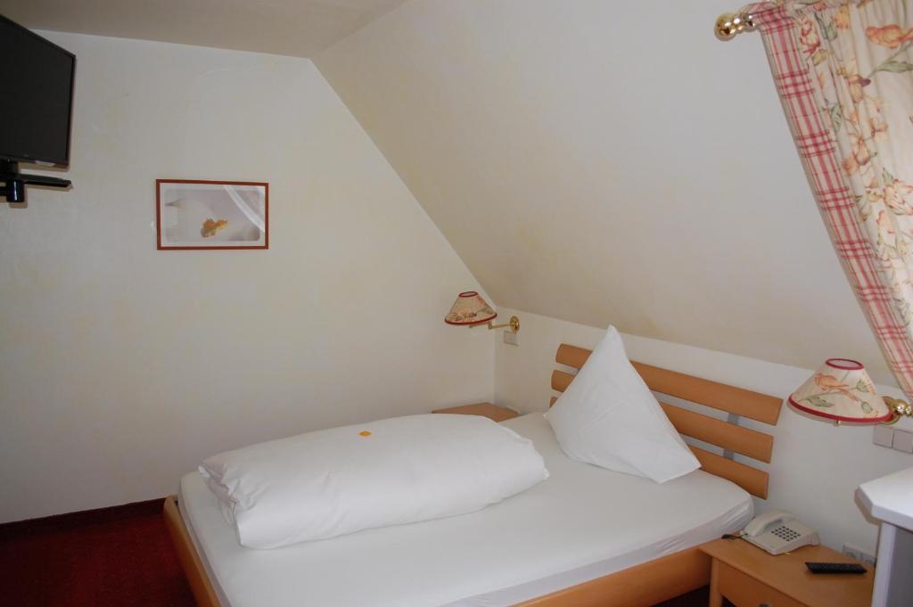 Parkhotel Krone Emmendingen Rum bild